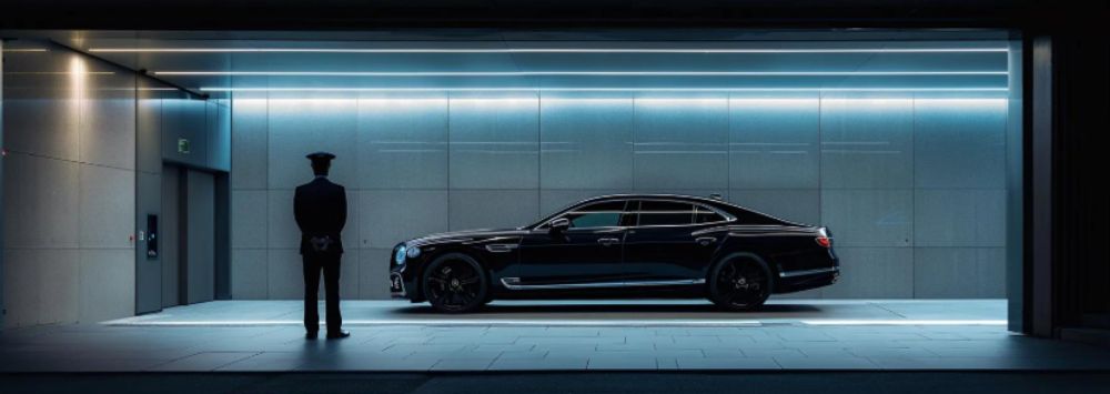 The Benefits of Professional Chauffeurs vs. Rideshare Drivers