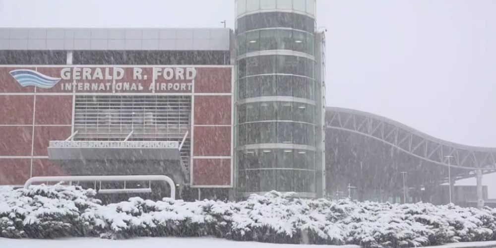 gerald r ford pickup in winter — GRR arrivals pickup during snow — grand rapids airport rides weather tips
