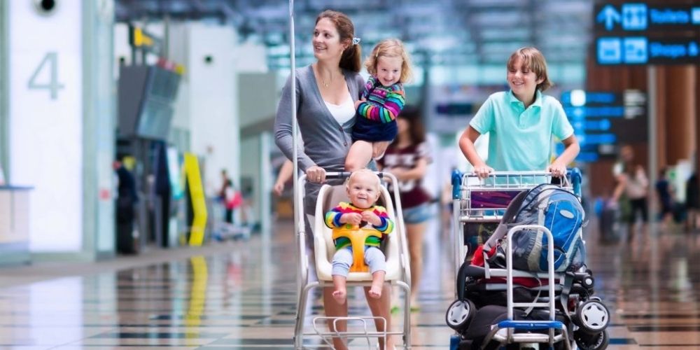 gerald r ford pickup for families — GRR arrivals pickup with kids, strollers and car seats — grand rapids airport rides